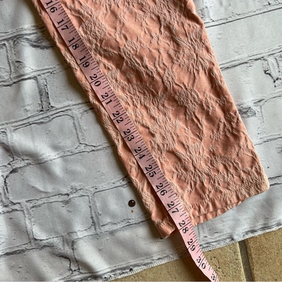 LC Lauren Conrad Coral Jacquard Pants 12 Casual Floral - Picture 3 of 10